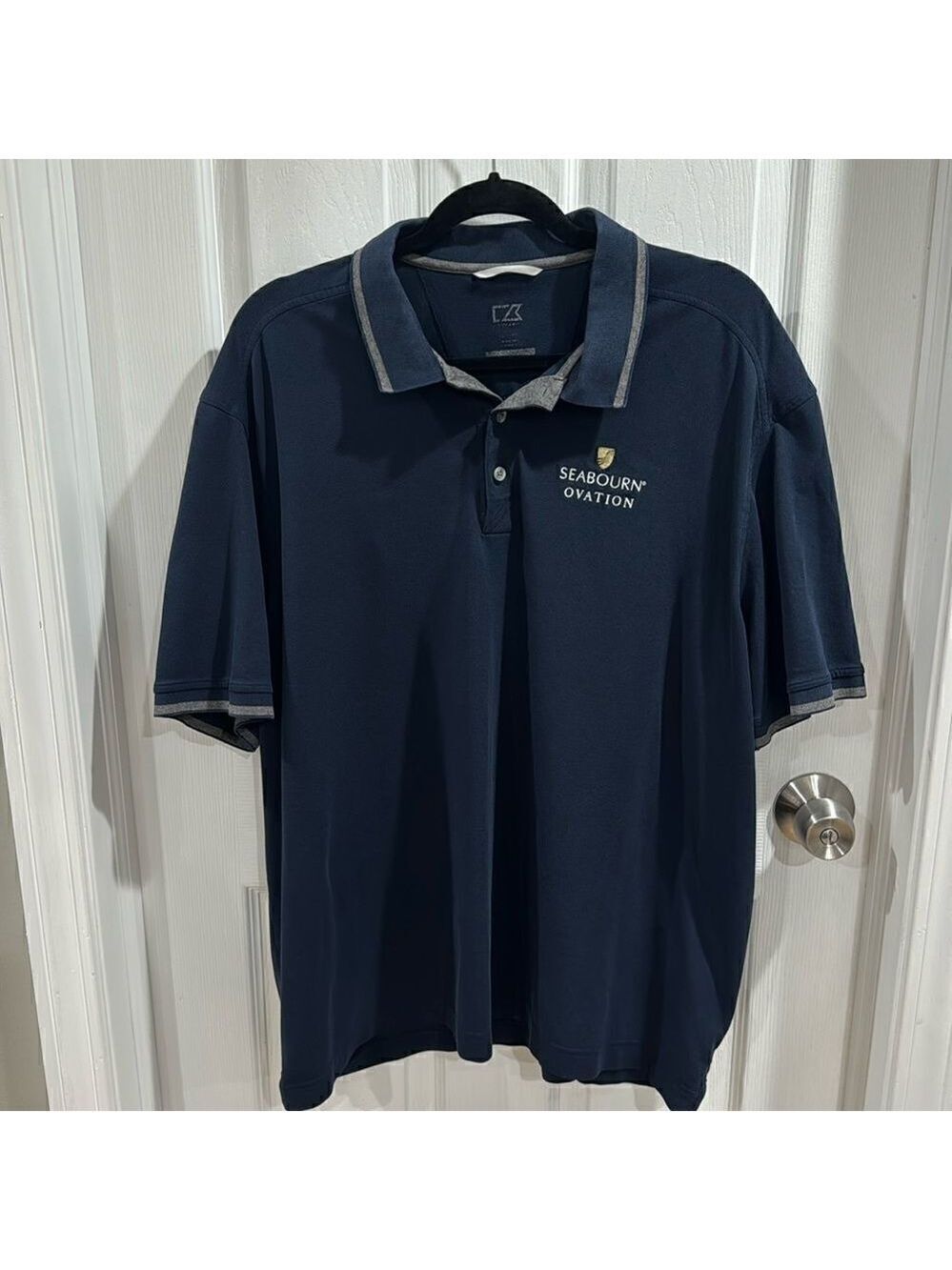 CUTTER & BUCK POLO SHIRT NAVY BLUE.